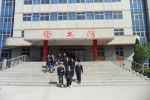 初中起點學(xué)習(xí)電子商務(wù)專業(yè)課程難不難？