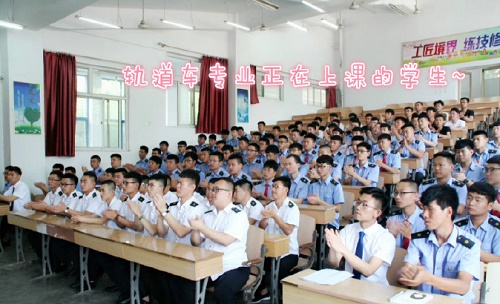 石家莊東華鐵路學(xué)校春季班能升大專嗎？
